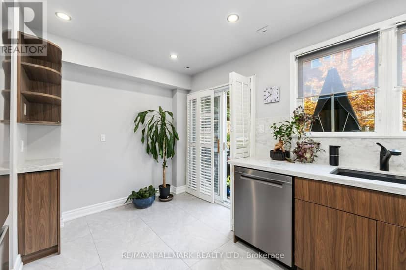 1505 - 28 Rosebank Drive — photo 9 of 32
