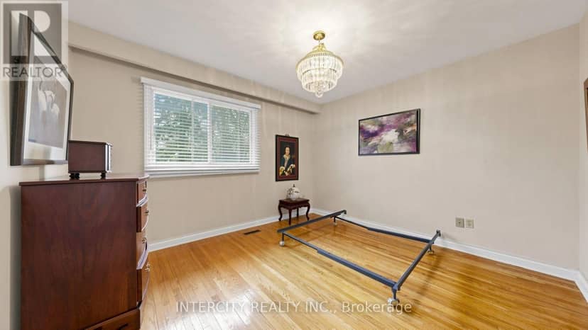 76 Spruce Avenue — photo 37 of 40