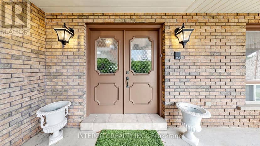 76 Spruce Avenue — photo 4 of 40
