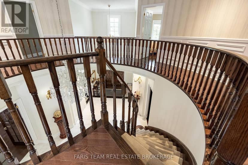 15 Clarendon Drive — photo 18 of 40