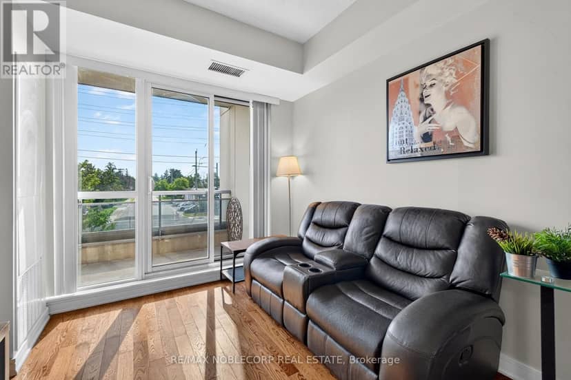206SW - 9191 Yonge Street — photo 18 of 40