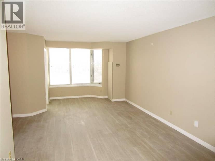180 LIMERIDGE Road W Unit# 401 — photo 9 of 22
