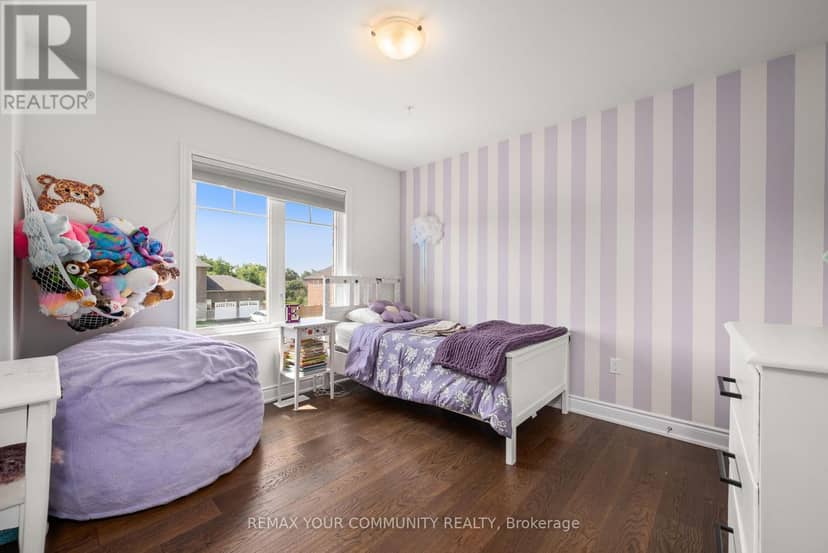 14 McCrae Crescent — photo 19 of 38