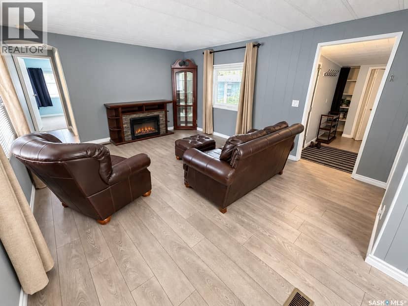 1746 Coteau AVENUE, Weyburn, photo 3