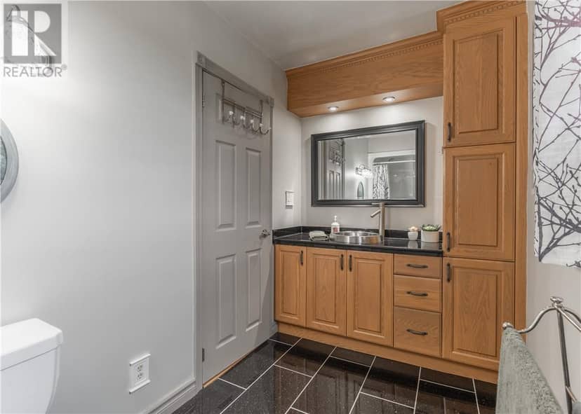 69 Pine Street — photo 16 of 38