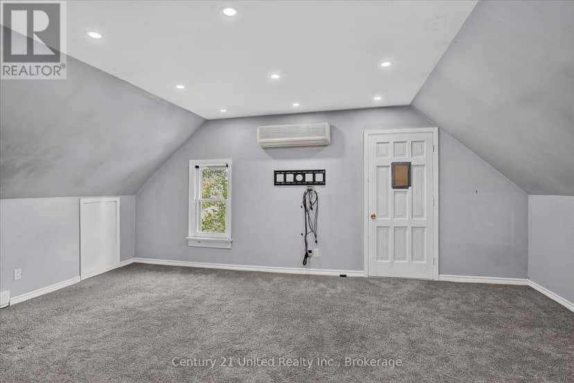 272 Burnham Street — photo 19 of 36