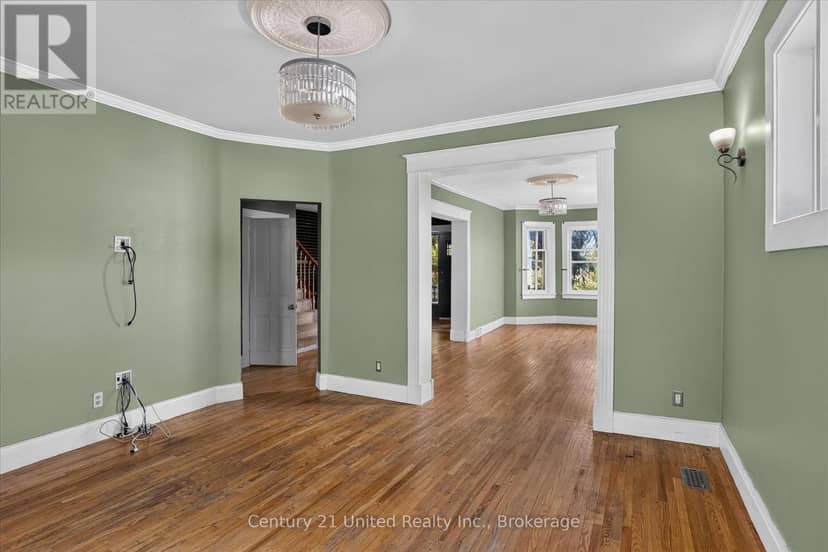 272 Burnham Street — photo 8 of 36