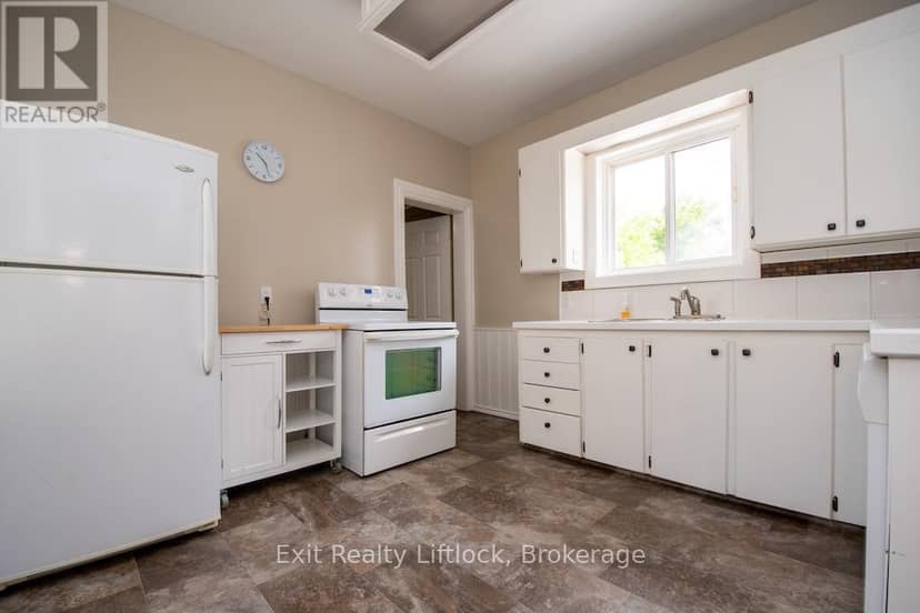 849 Water Street — photo 8 of 30