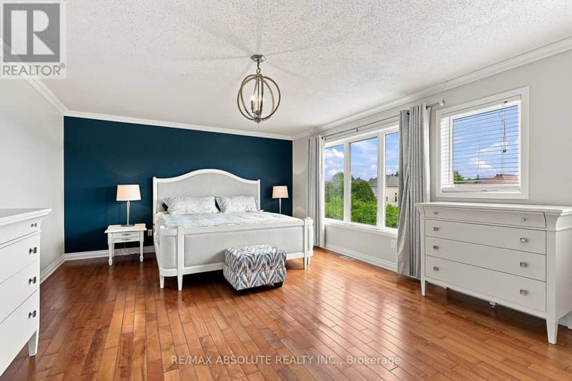 2158 Valenceville Crescent — photo 25 of 40