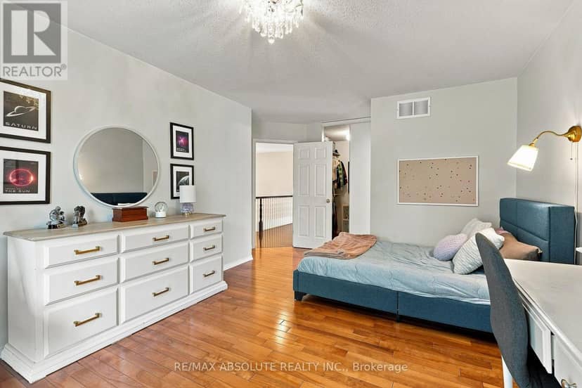 2158 Valenceville Crescent — photo 30 of 40