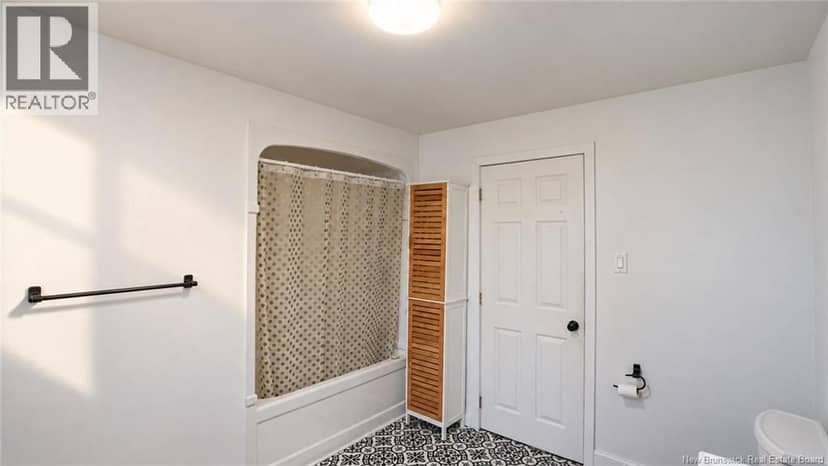 470 Riverside Drive — photo 26 of 40