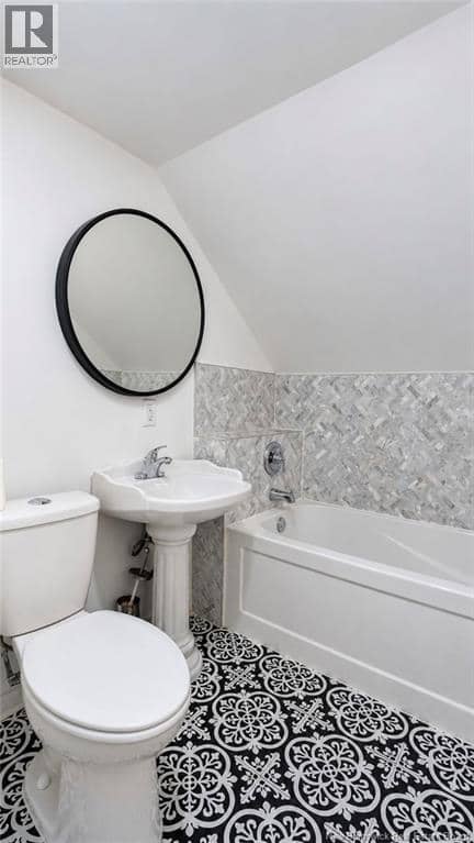 470 Riverside Drive — photo 38 of 40