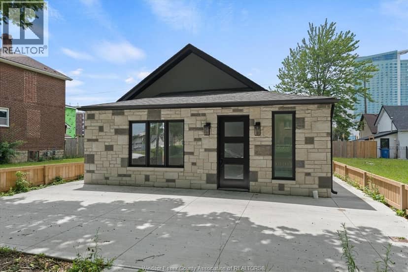 229 Aylmer — photo 1 of 22