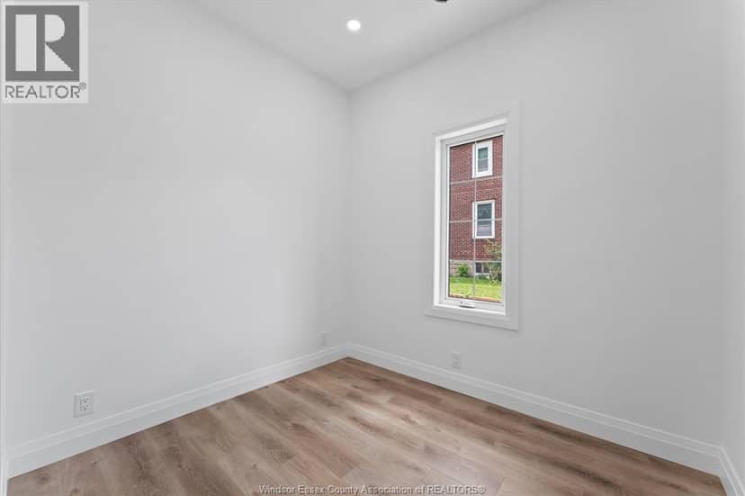 229 Aylmer — photo 14 of 22