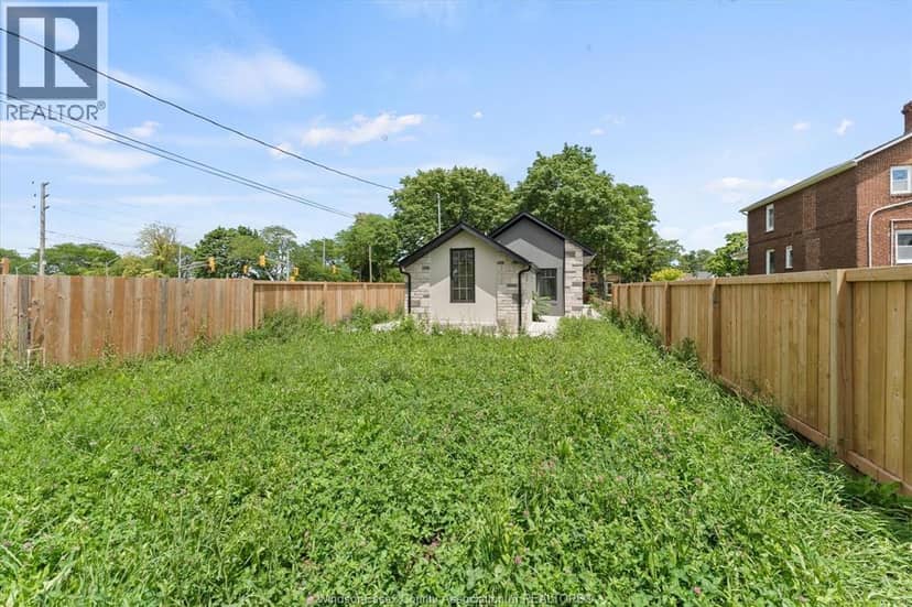 229 Aylmer — photo 21 of 22