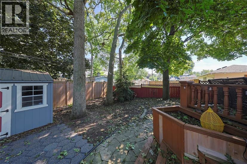 1208 Colborne ROAD — photo 38 of 40