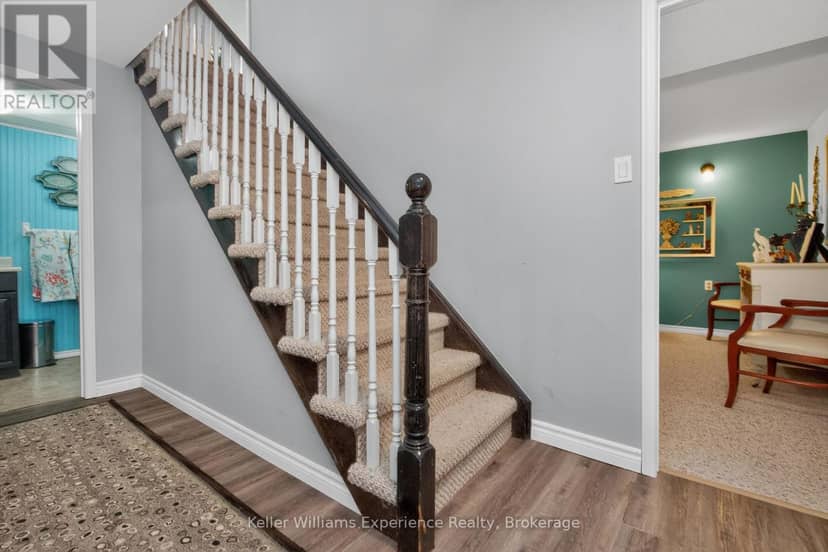 933 Playfair Road — photo 30 of 40