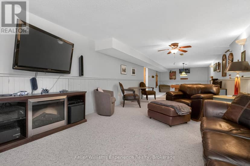 933 Playfair Road — photo 33 of 40