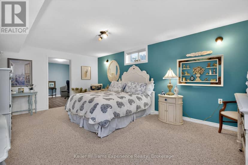 933 Playfair Road — photo 36 of 40