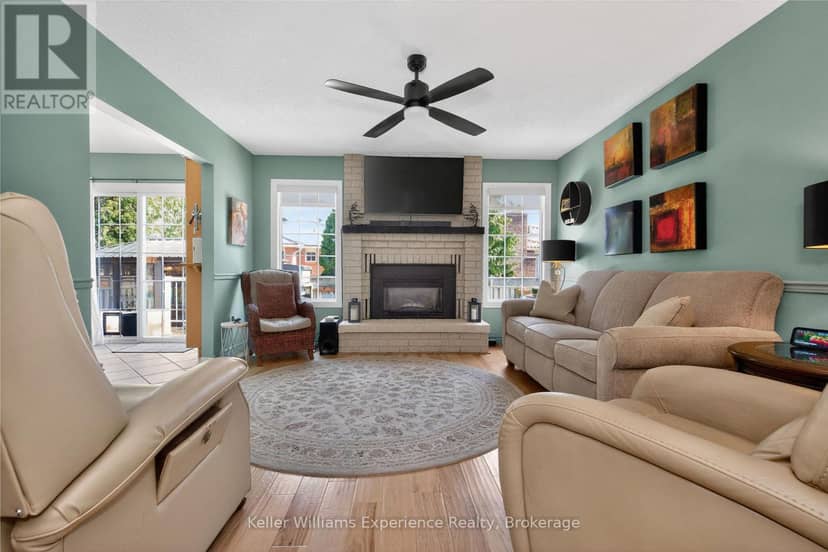 933 Playfair Road — photo 6 of 40