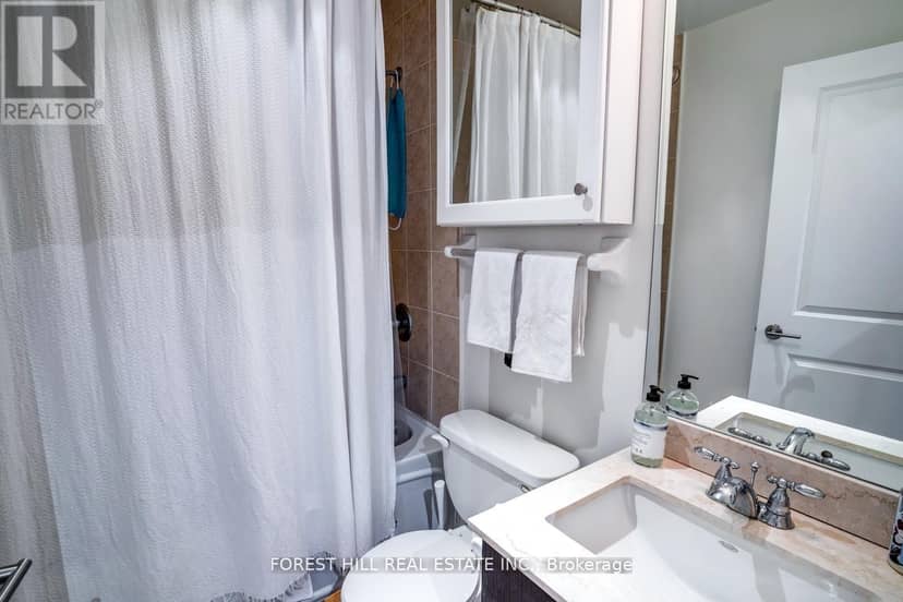 103 - 21 Scollard Street — photo 18 of 21