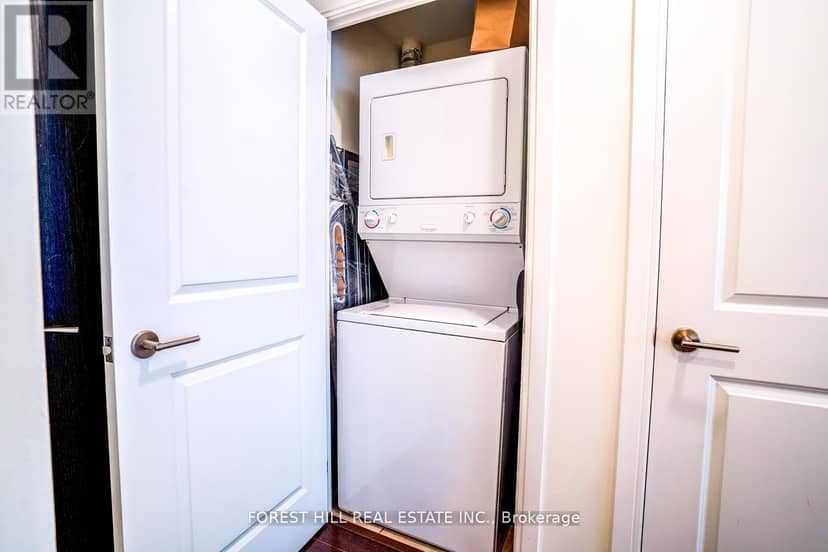 103 - 21 Scollard Street — photo 19 of 21