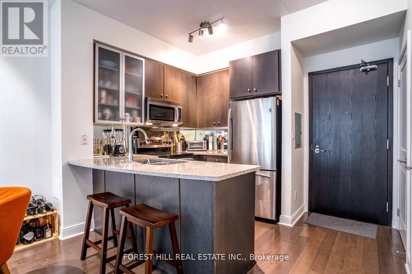 103 - 21 Scollard Street — photo 5 of 21