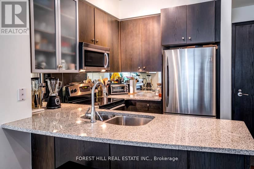 103 - 21 Scollard Street — photo 6 of 21