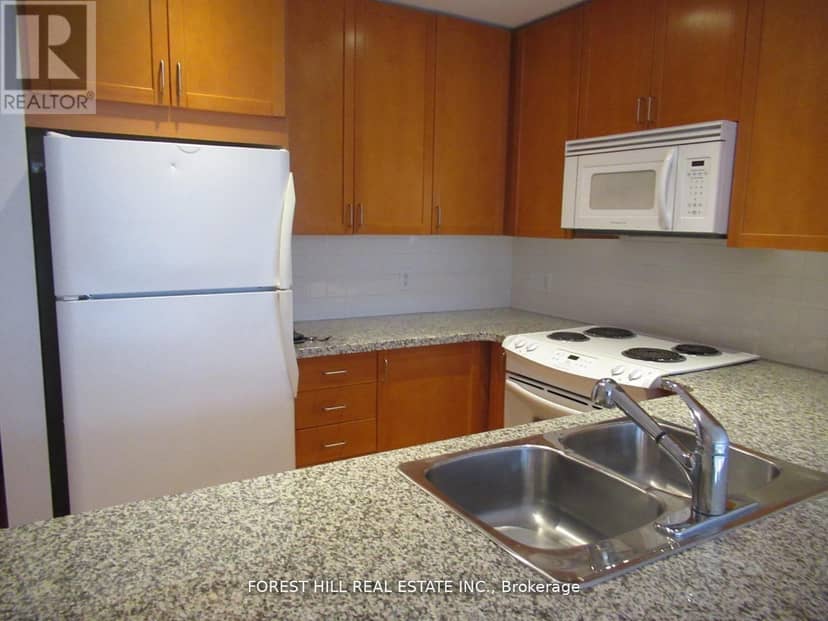 1808 - 85 Bloor Street E — photo 5 of 19