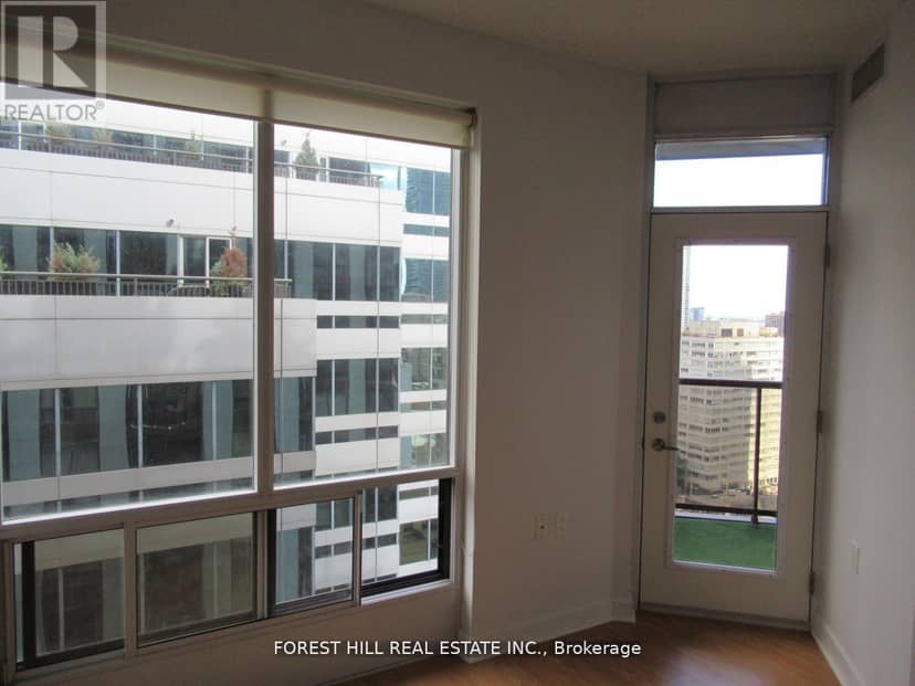 1808 - 85 Bloor Street E — photo 9 of 19