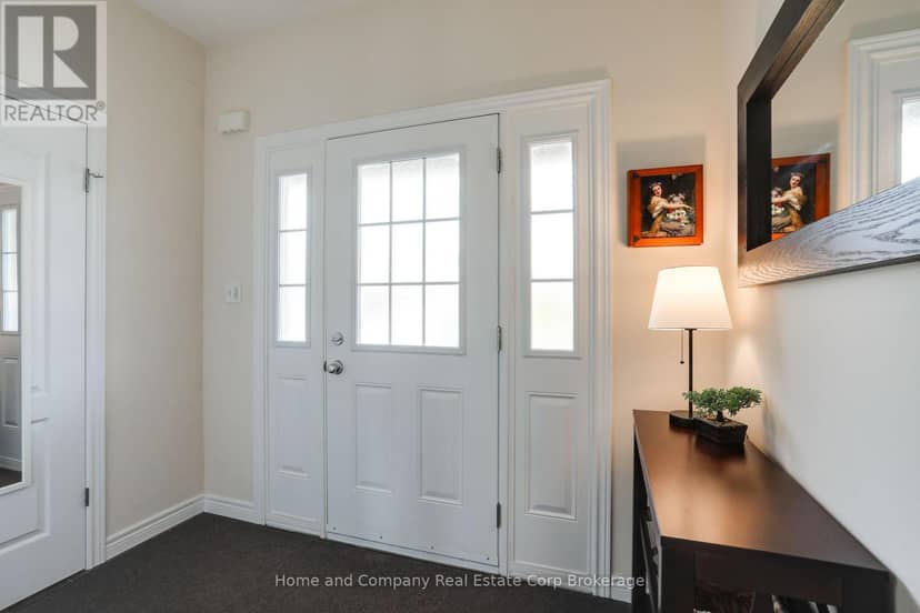 37 Thomas Street, Stratford, photo 8