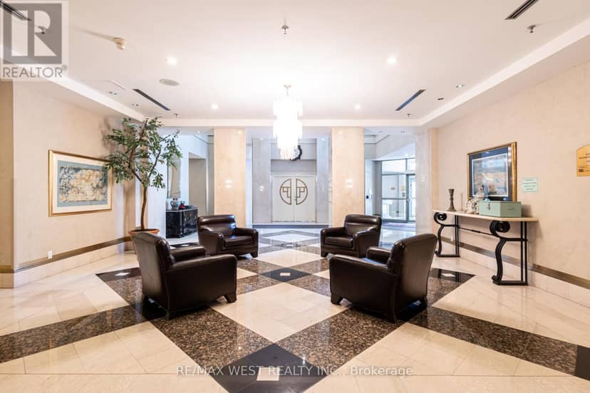 707 - 88 Corporate Drive — photo 33 of 36