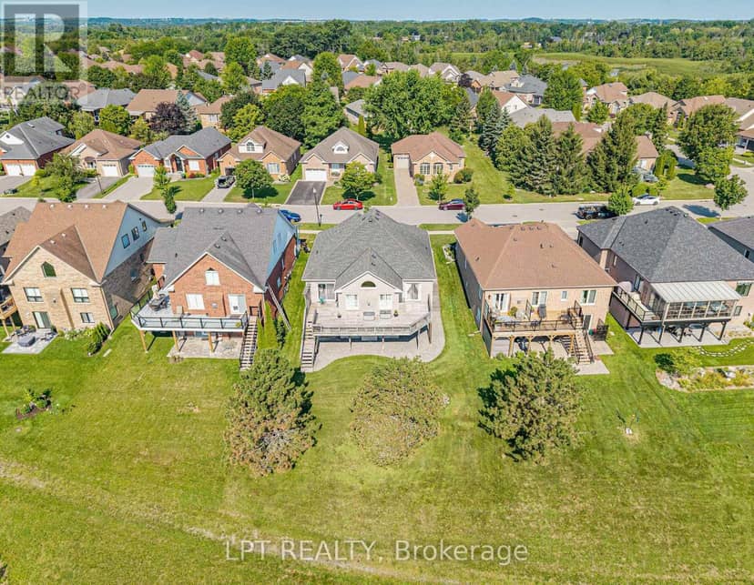 219 Waterbury Crescent — photo 8 of 40