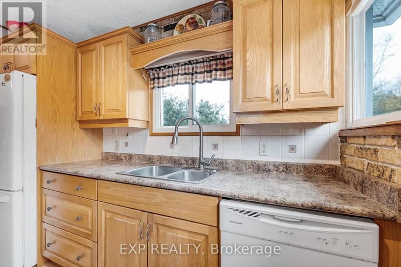 3909 Richview Road — photo 8 of 40