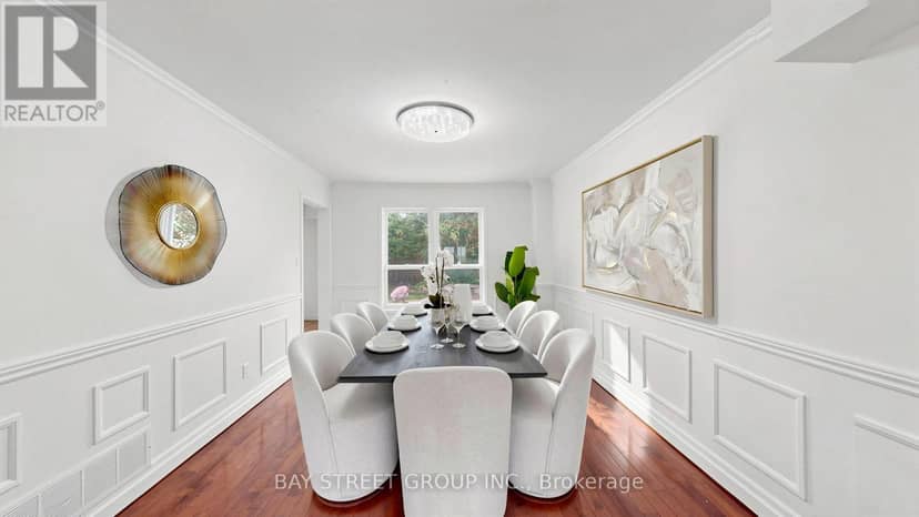 26 Kew Gardens, Richmond Hill, photo 6