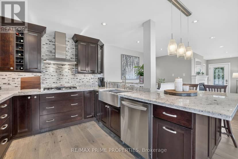8538 Old Shiloh Road, Georgina, photo 7