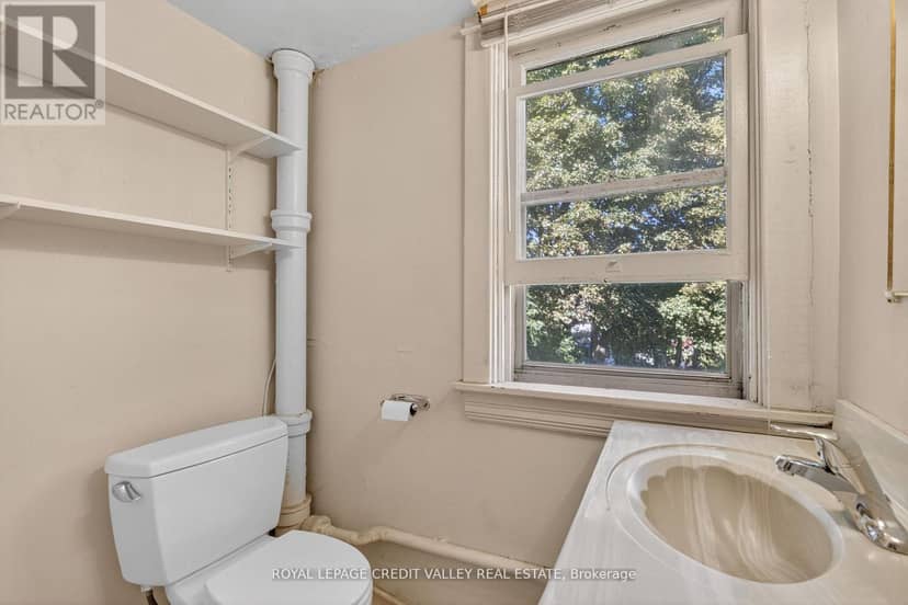 34 Joseph Street — photo 37 of 40