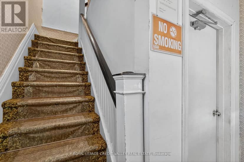 34 Joseph Street — photo 9 of 40
