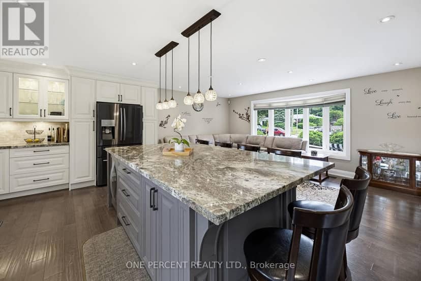 25 Hilltop Drive — photo 9 of 40