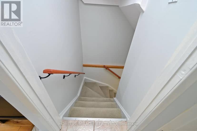 27 - 121 Falconer Drive — photo 20 of 30