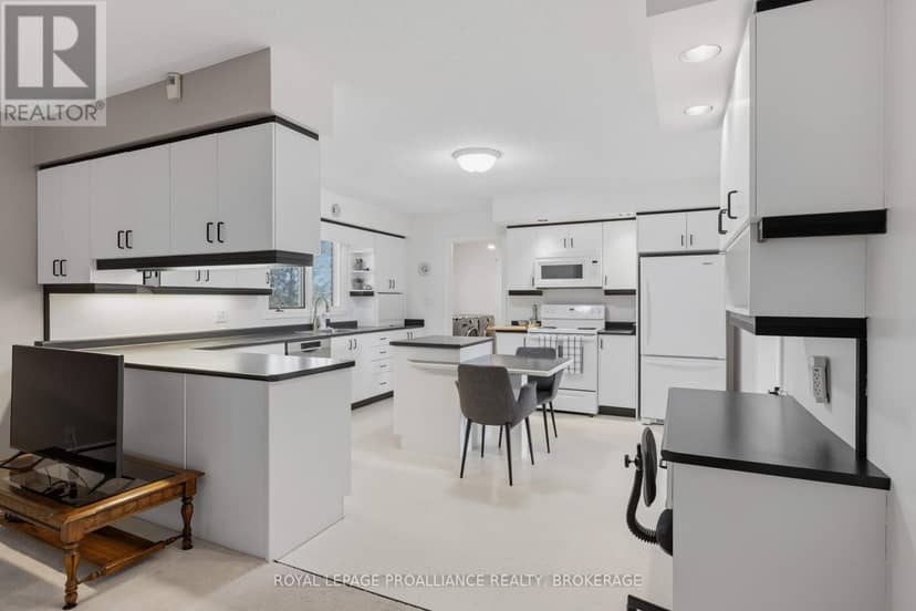 3403 Road 38 — photo 11 of 40