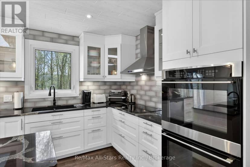 1558 Highway 7A — photo 7 of 38