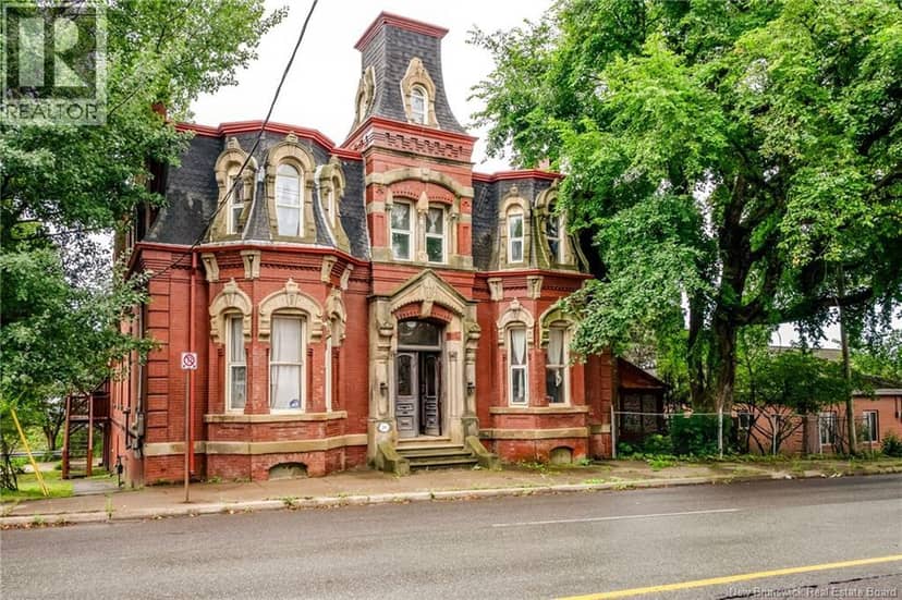 290 Crown Street — photo 1 of 40