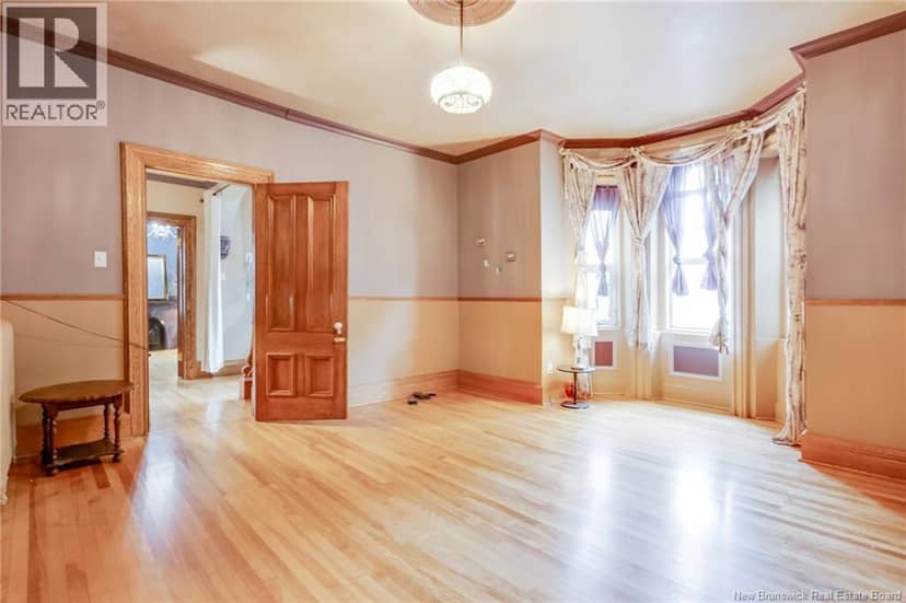 290 Crown Street — photo 21 of 40