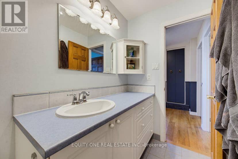 45 Southview Crescent — photo 33 of 40