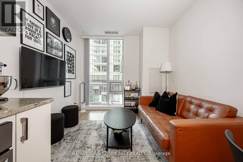 724 - 98 Lillian Street — photo 4 of 23