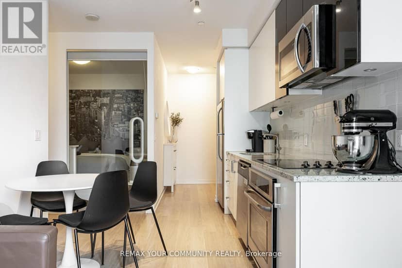 724 - 98 Lillian Street — photo 5 of 23