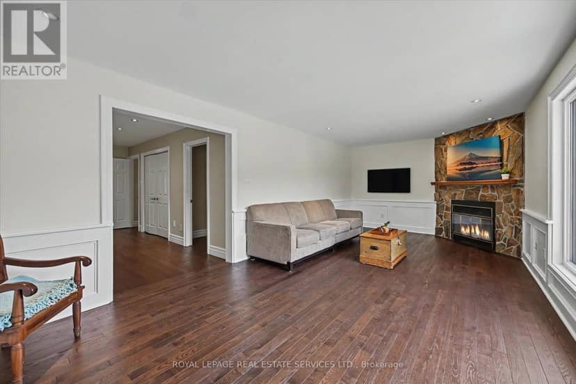 1170 Giles Gate — photo 17 of 40