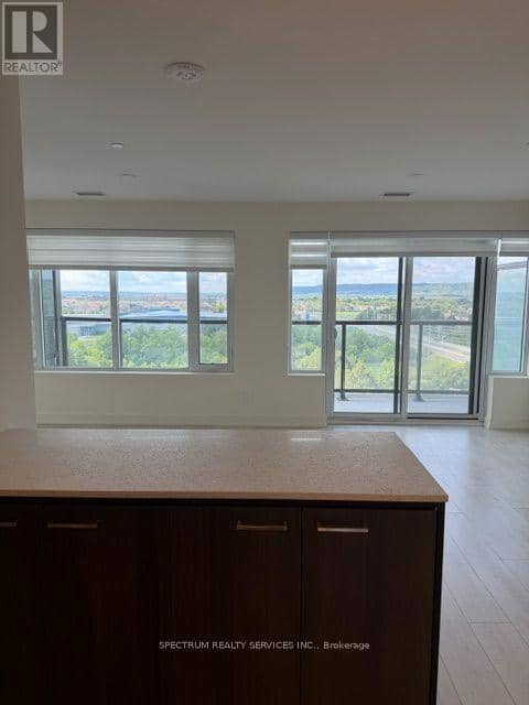 803 - 8010 Derry Road, Milton, photo 2