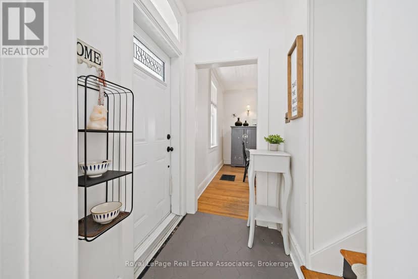 231 Arthur Street — photo 7 of 40